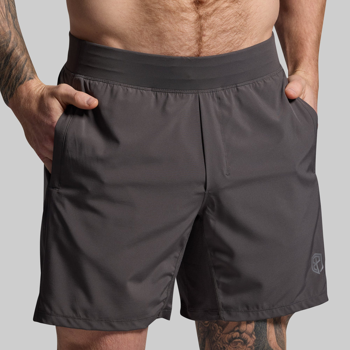 Versatile Short 7" (Gunmetal)