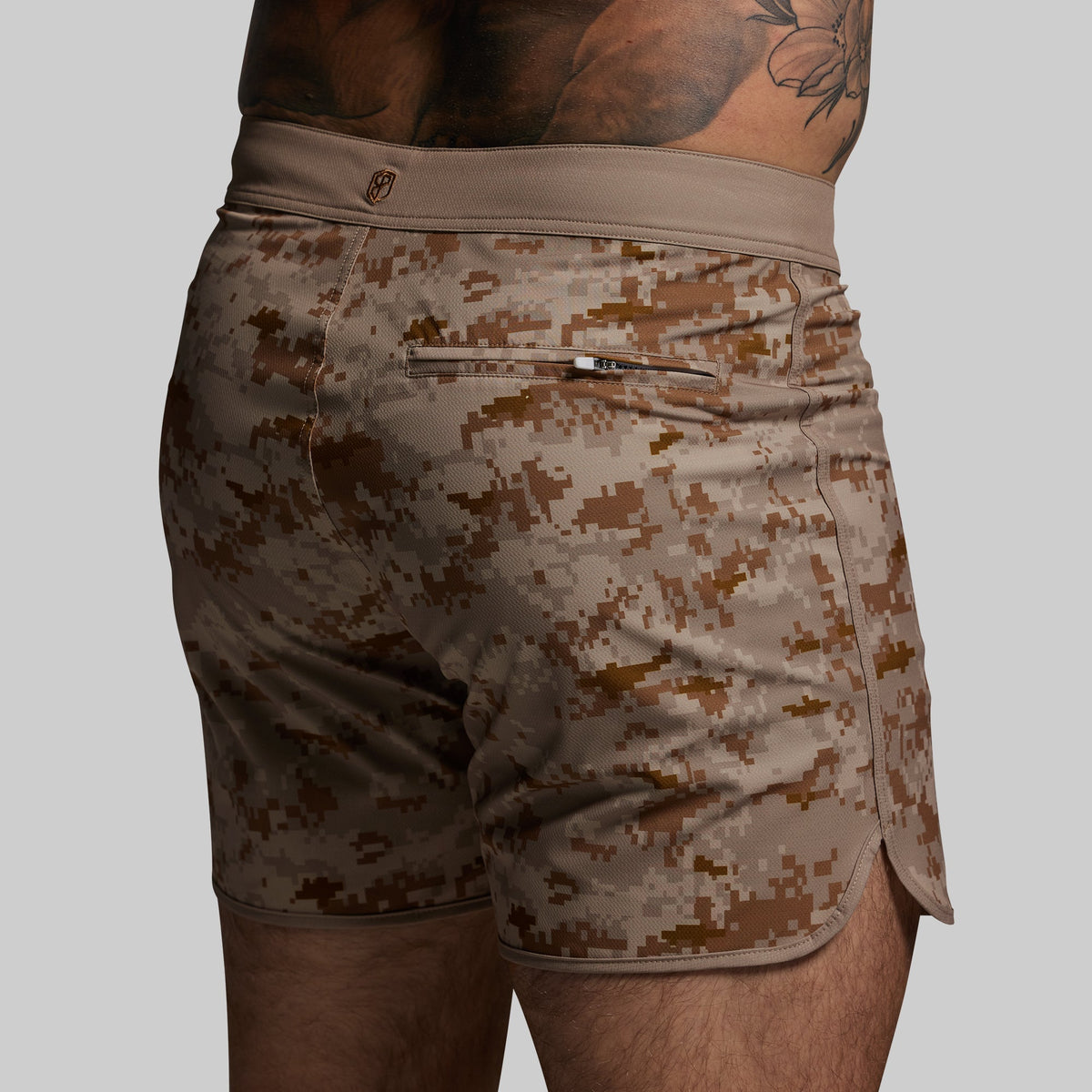 Island Short 5" (Desert Digital)