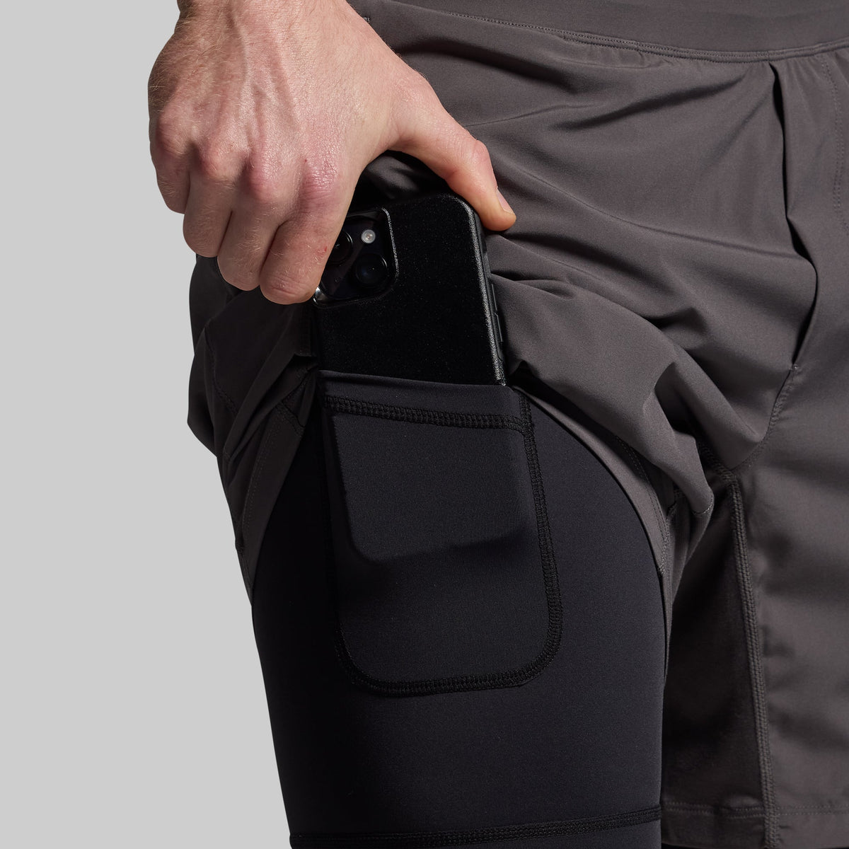 Versatile Short w/ Compression 7" (Gunmetal)